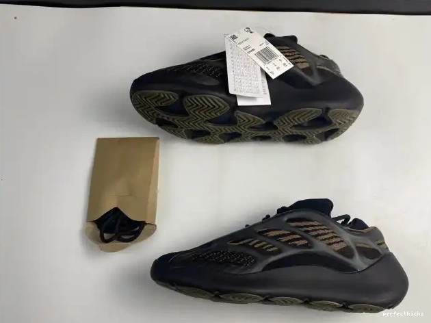 V3 GY0189 ADIDAS 700 YEEZY 0615